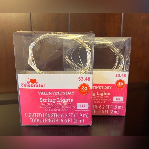 Valentine’s Decor Bundle - 8 Pieces - Picture 2 of 15